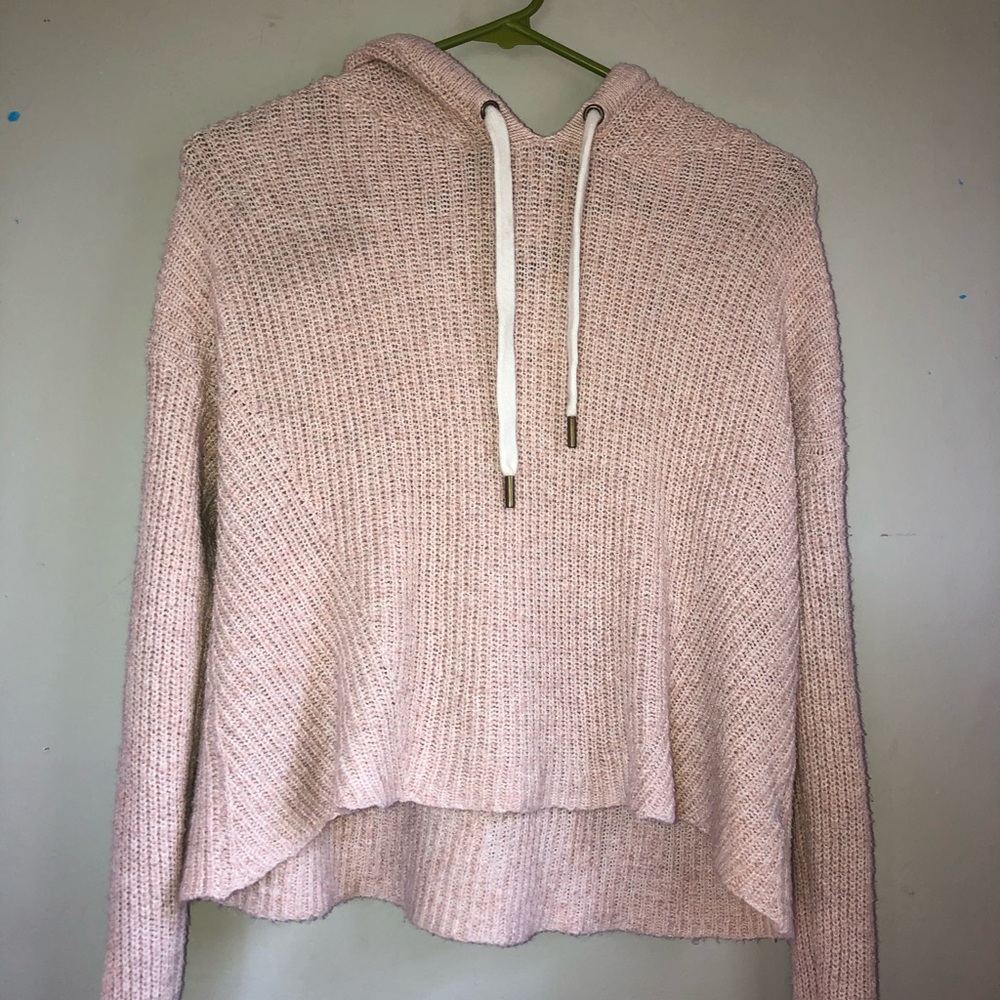 American Eagle pink longsleeve cropped sweater